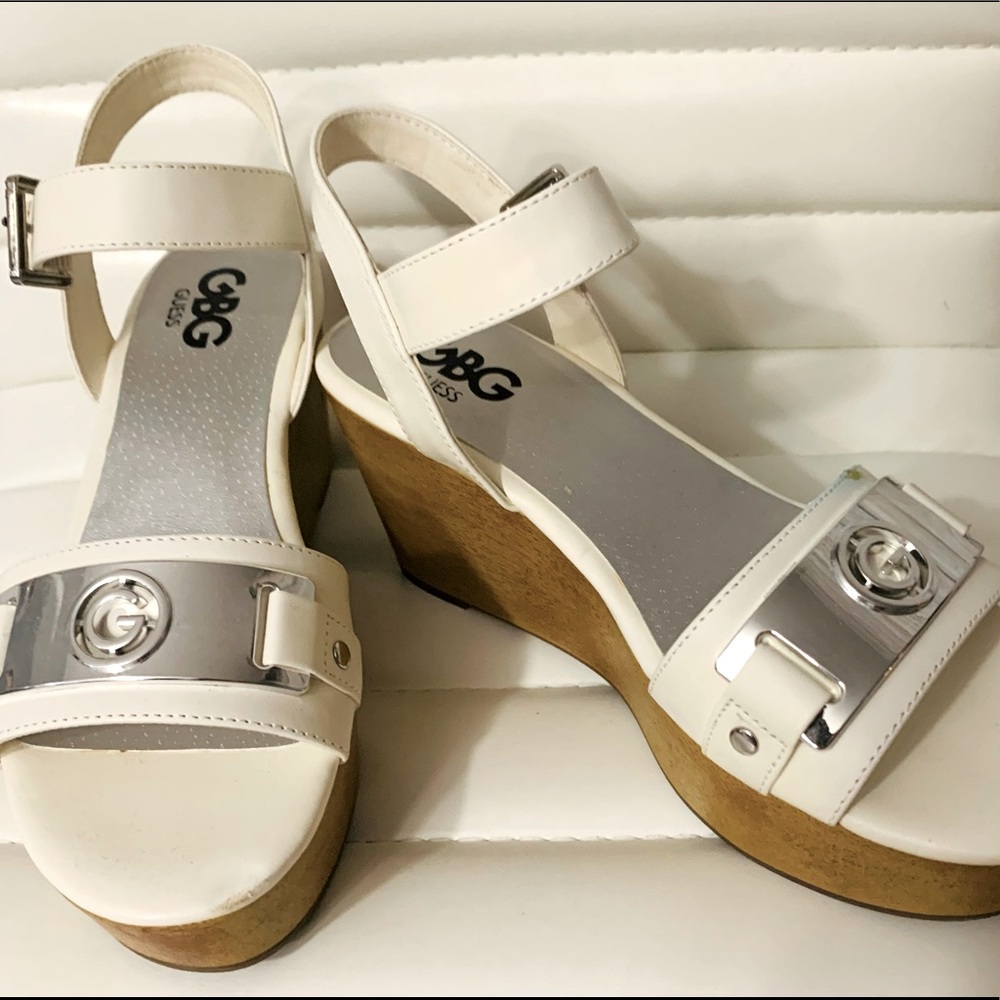 Guess ~ White and tan women’s wedge shoe